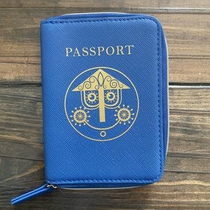 Disney Parks Passport holder